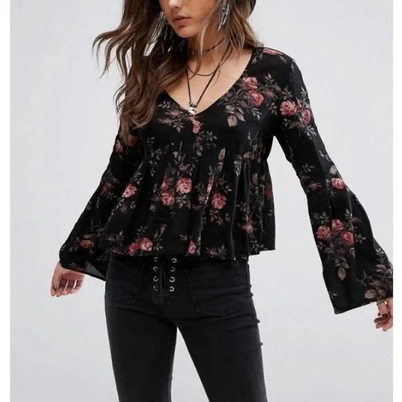 Ralph Lauren Denim & Supply Floral V Neck Ruffle Bell Sleeve Top - Picture 2 of 9
